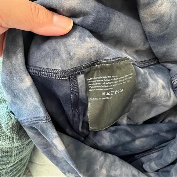 Lulu Lemon leggings Crop size 10 buttery soft - Picture 5 of 5